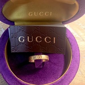 18k Gold Gucci  Enamel Icon Blooms Band Ring